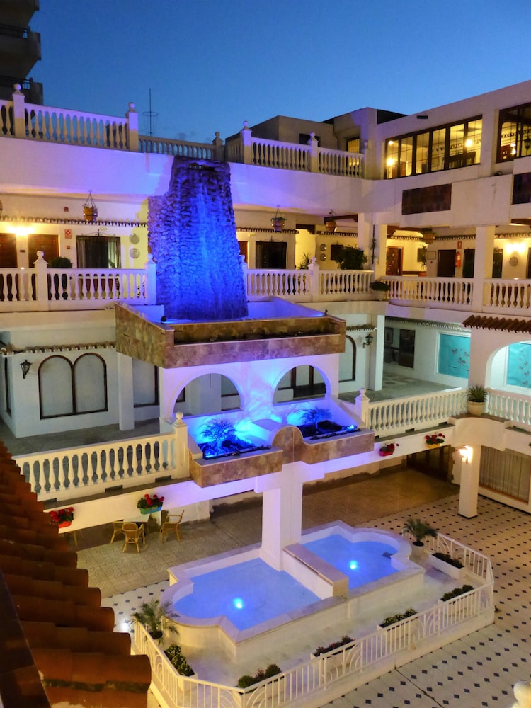 Ona Las Rampas — Hotel building in Fuengirola, Andalusia