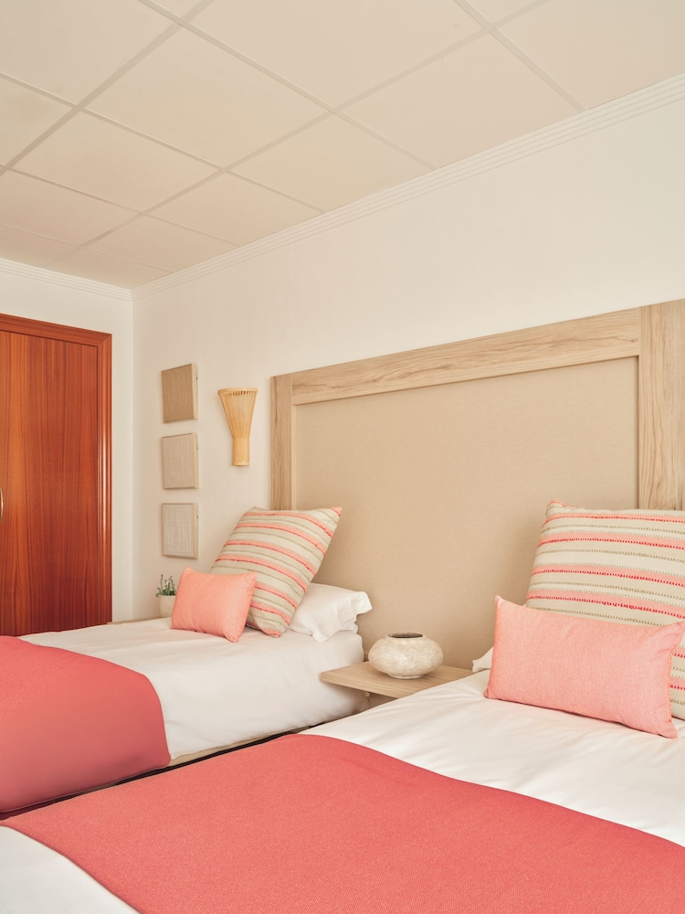 Ona Las Rampas — Hotel rooms in Fuengirola, Andalusia