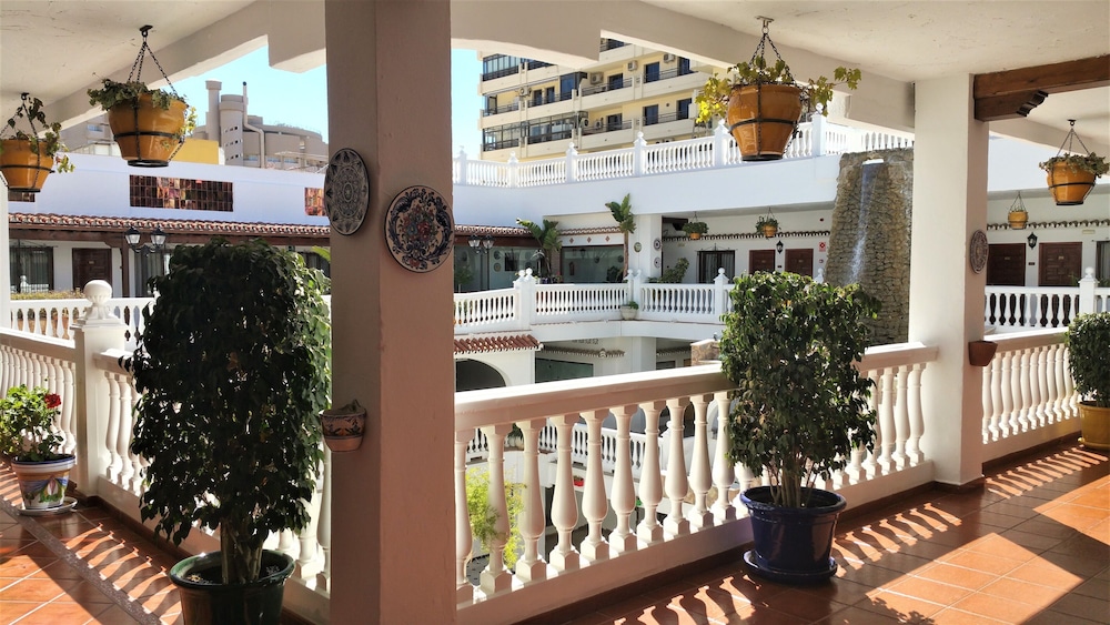 Ona Las Rampas — Hotel building in Fuengirola, Andalusia