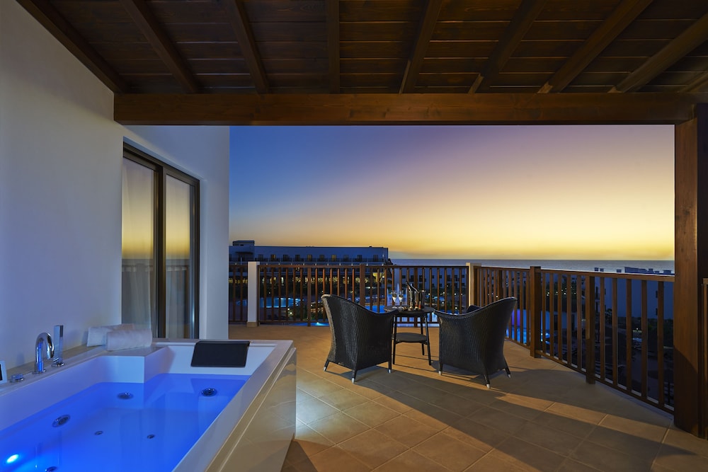 Melia Dunas Beach Resort & Spa - All Inclusive — Hotel rooms in Santa Maria