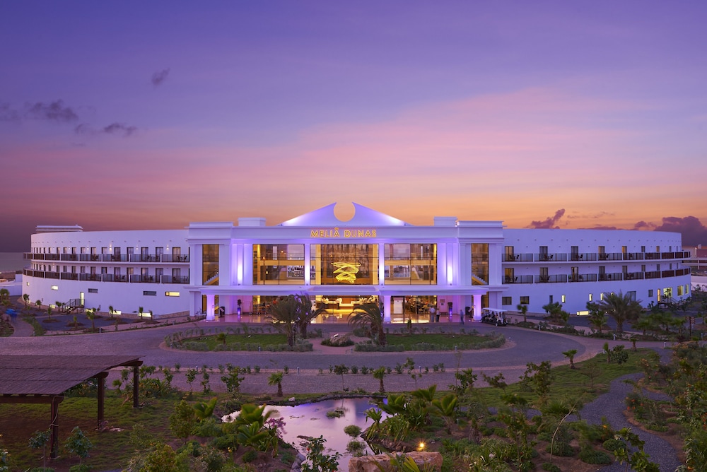 Melia Dunas Beach Resort & Spa - All Inclusive — Hotel building in Santa Maria