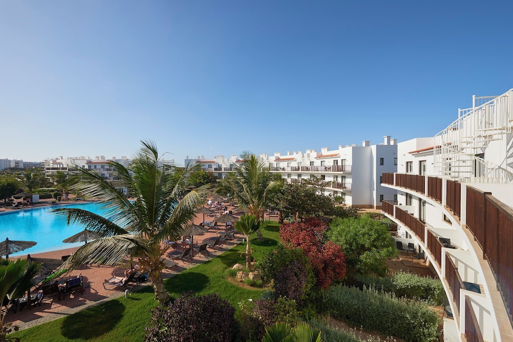 Melia Dunas Beach Resort & Spa - All Inclusive — Hotel building in Santa Maria