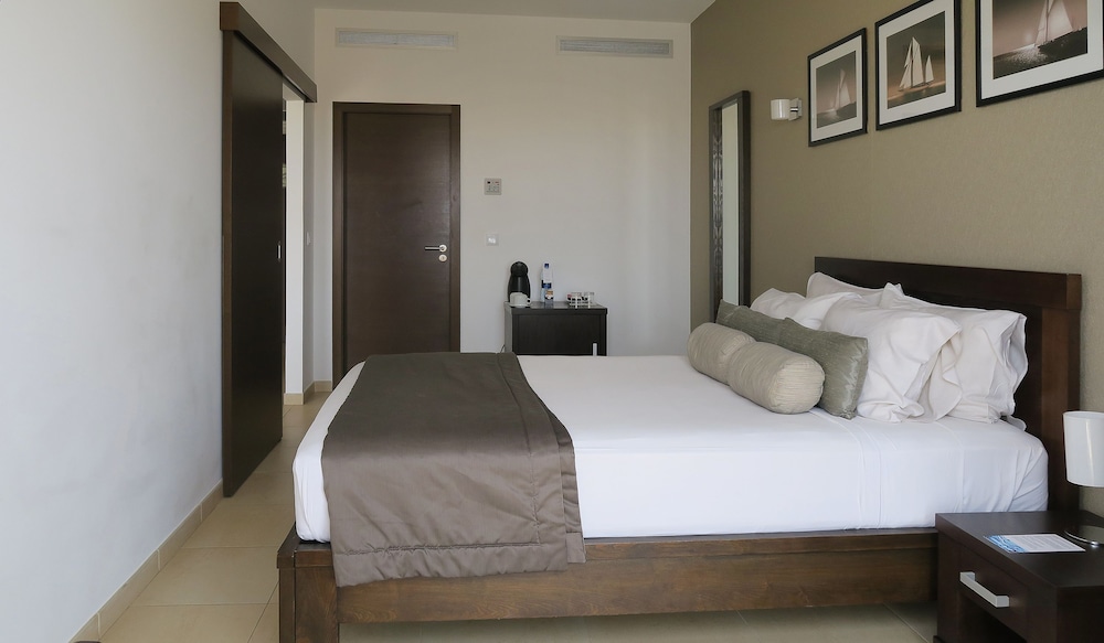 Melia Dunas Beach Resort & Spa - All Inclusive — Hotel rooms in Santa Maria