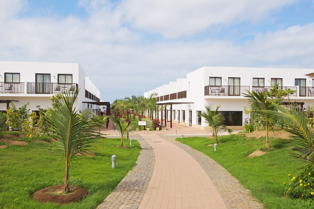 Melia Dunas Beach Resort & Spa - All Inclusive — Hotel building in Santa Maria
