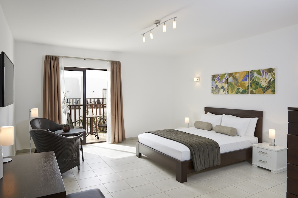 Melia Dunas Beach Resort & Spa - All Inclusive — Hotel rooms in Santa Maria