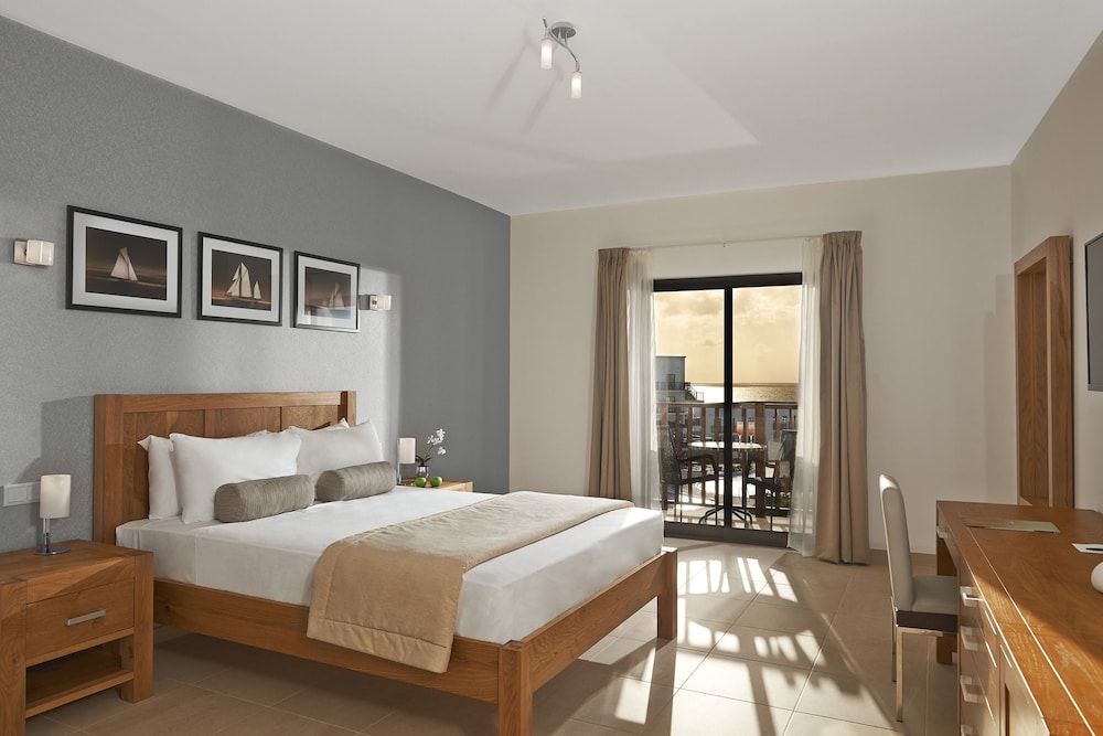 Melia Dunas Beach Resort & Spa - All Inclusive — Hotel rooms in Santa Maria