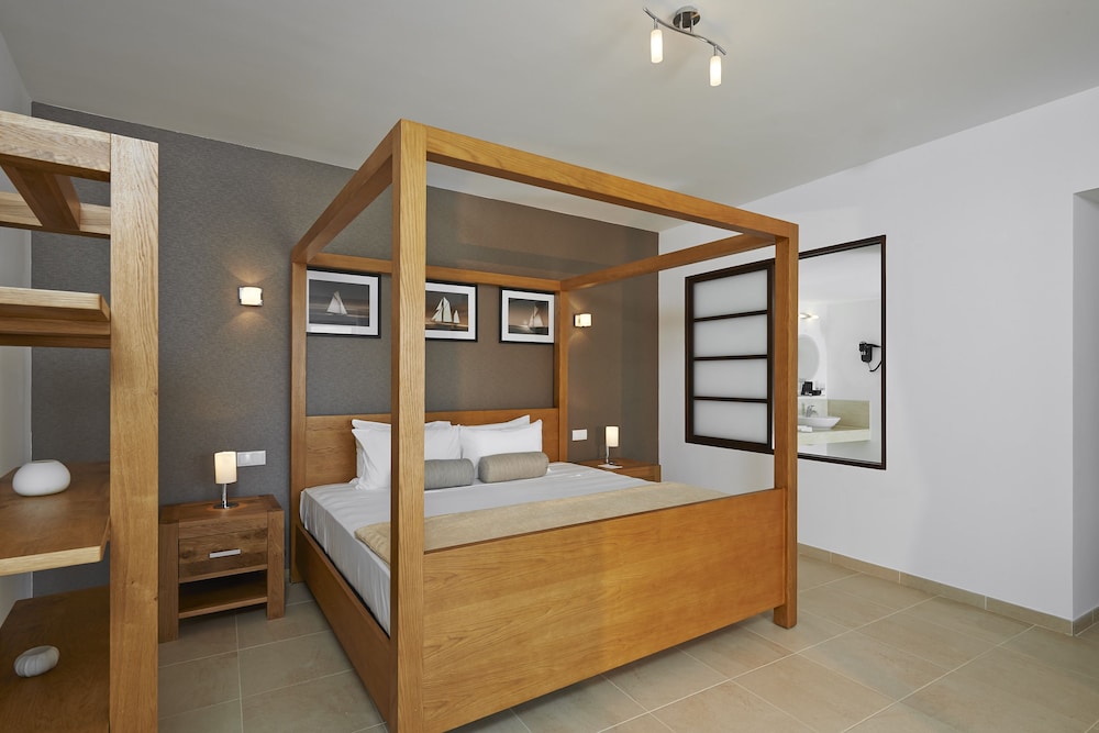 Melia Dunas Beach Resort & Spa - All Inclusive — Hotel rooms in Santa Maria