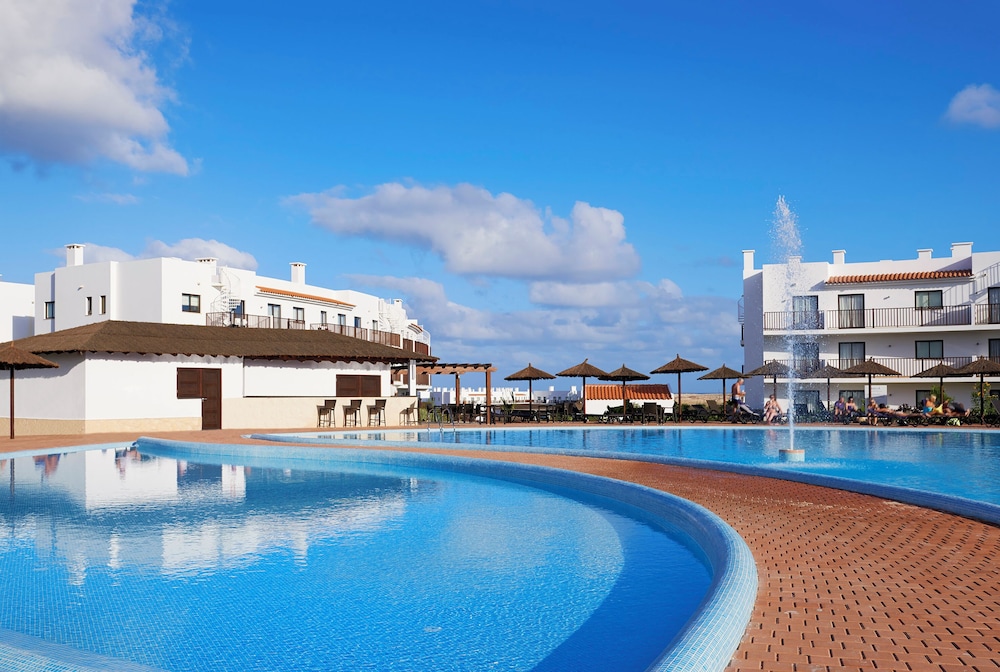 Melia Dunas Beach Resort & Spa - All Inclusive — Swimming pool in Santa Maria