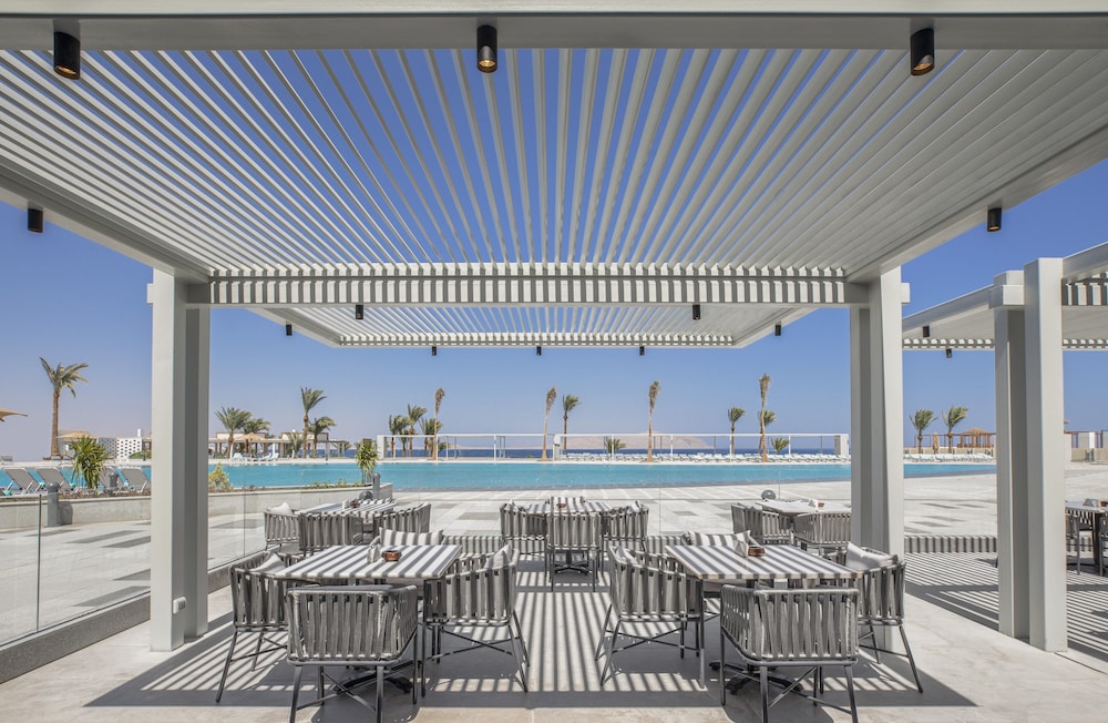 V Hotel Sharm El Sheikh — Restaurant & bars in Sharm El Sheikh, Red Sea