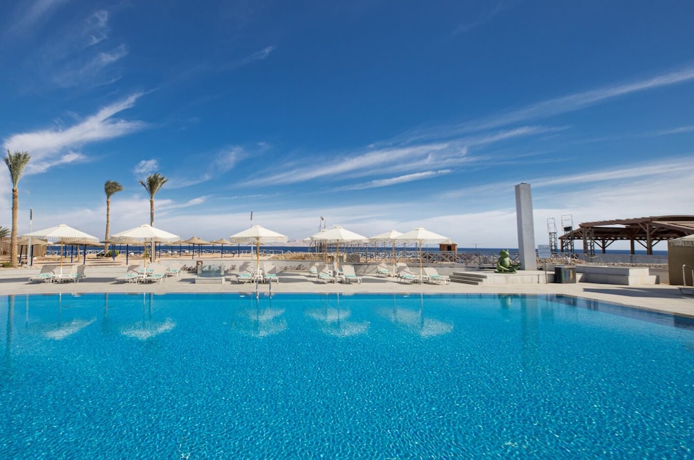 V Hotel Sharm El Sheikh — Swimming pool in Sharm El Sheikh, Red Sea