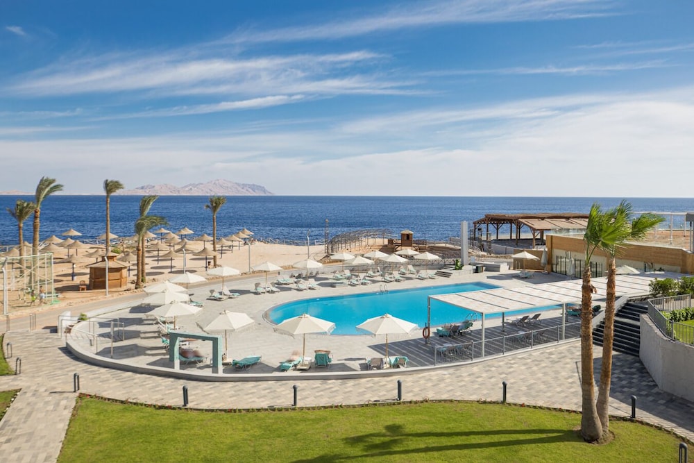 V Hotel Sharm El Sheikh — Swimming pool in Sharm El Sheikh, Red Sea