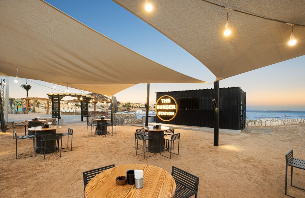 V Hotel Sharm El Sheikh — Restaurant & bars in Sharm El Sheikh, Red Sea
