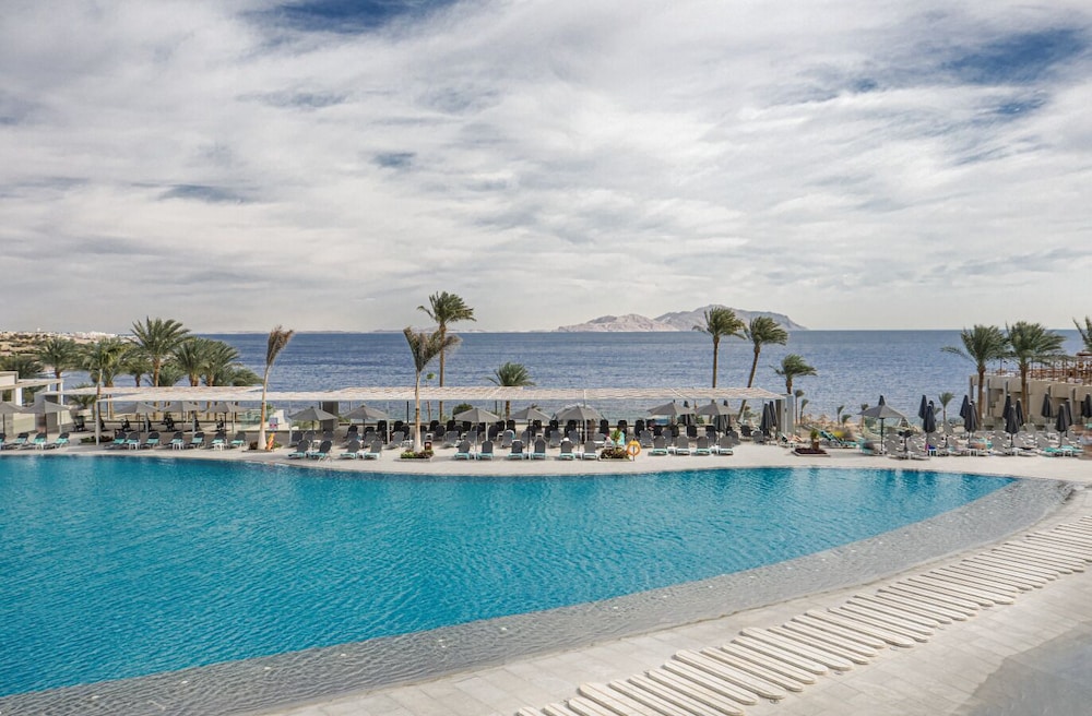 V Hotel Sharm El Sheikh — Swimming pool in Sharm El Sheikh, Red Sea