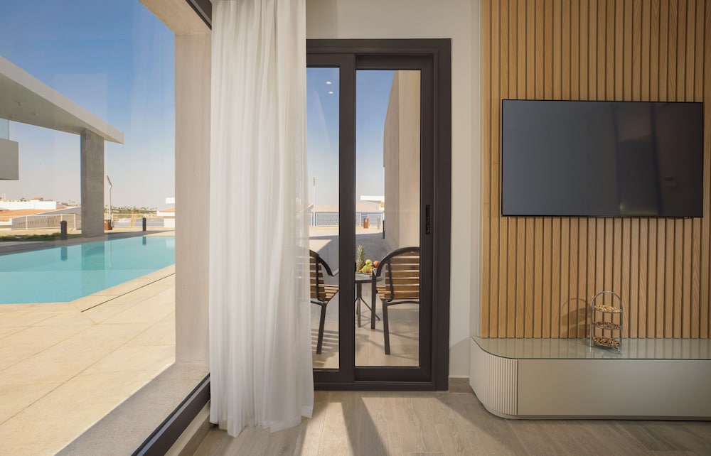 V Hotel Sharm El Sheikh — Hotel rooms in Sharm El Sheikh, Red Sea