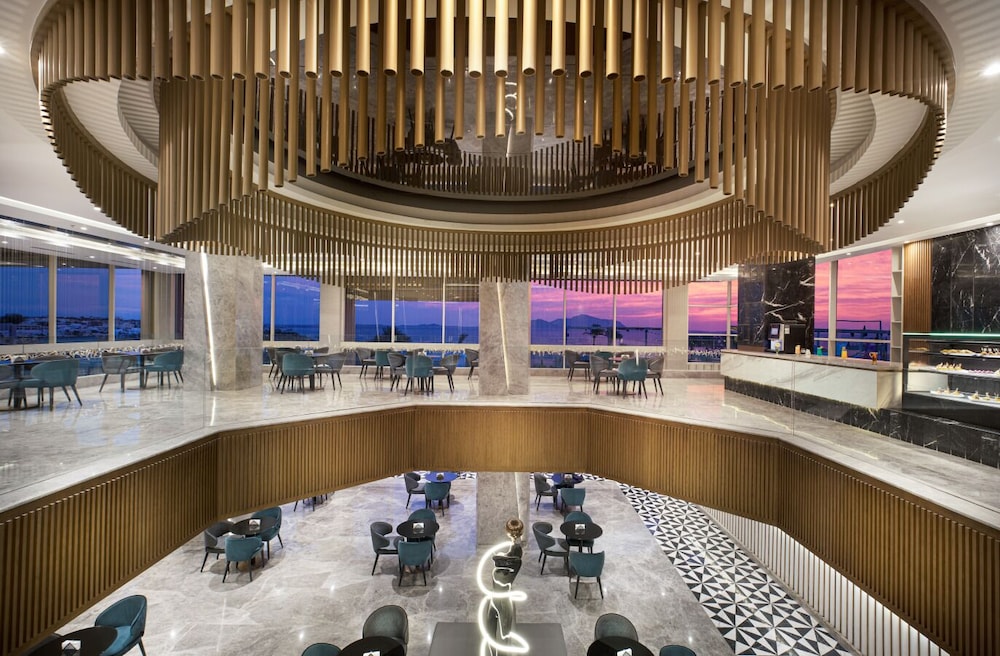 V Hotel Sharm El Sheikh — Restaurant & bars in Sharm El Sheikh, Red Sea