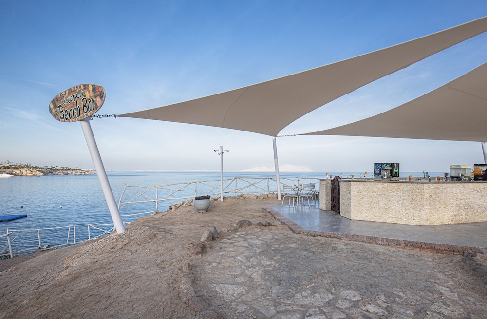 V Hotel Sharm El Sheikh — Restaurant & bars in Sharm El Sheikh, Red Sea