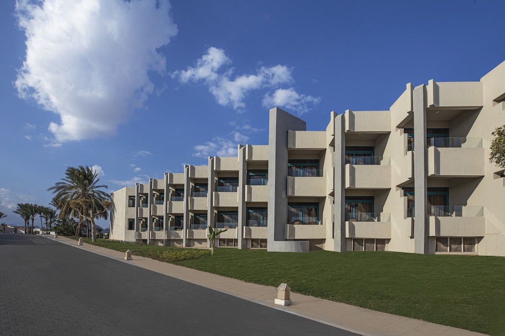 V Hotel Sharm El Sheikh — Hotel building in Sharm El Sheikh, Red Sea