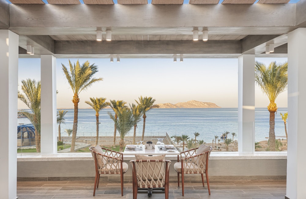 V Hotel Sharm El Sheikh — Restaurant & bars in Sharm El Sheikh, Red Sea