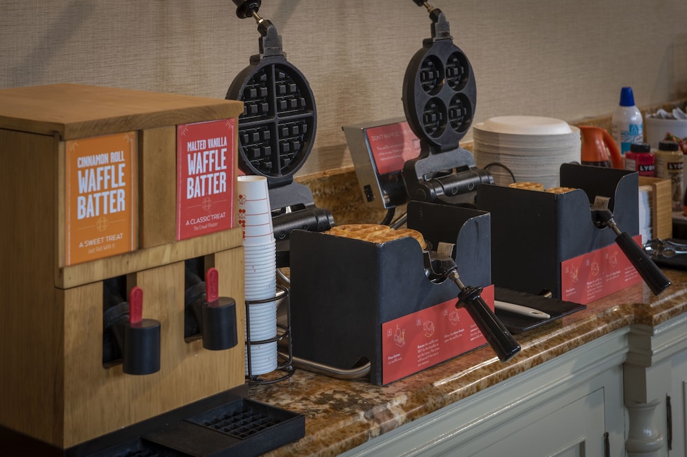 Hampton Inn & Suites New Orleans Convention Center — Restaurant & bars in New Orleans, Louisiana