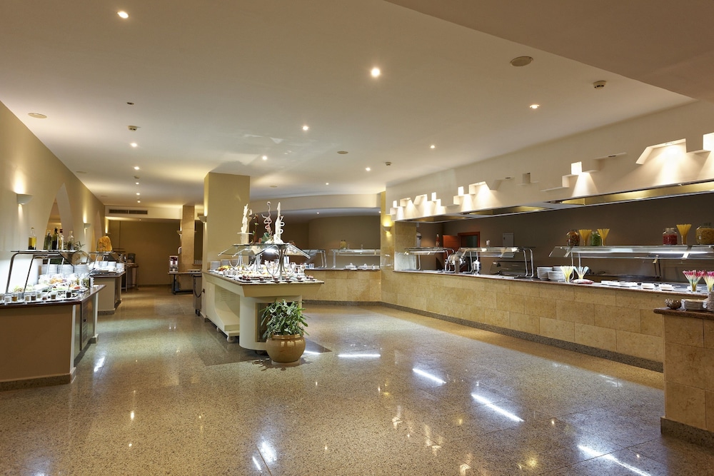 Three Corners Equinox Beach Resort — Restaurant & bars in Marsa Alam, Red Sea