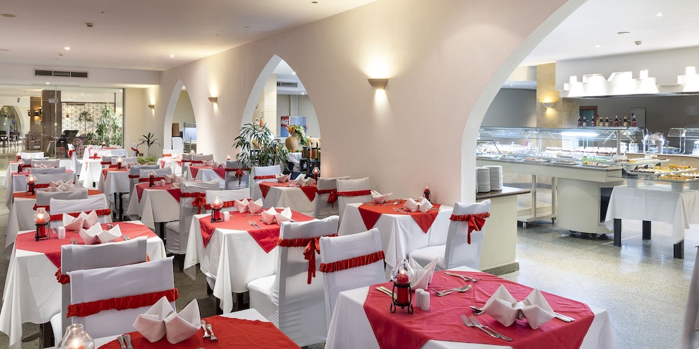 Three Corners Equinox Beach Resort — Restaurant & bars in Marsa Alam, Red Sea