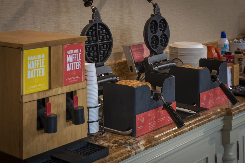 Hampton Inn & Suites New Orleans Downtown (French Qtr Area) — Restaurant & bars in New Orleans, Louisiana