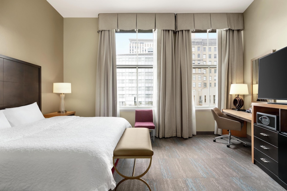 Hampton Inn & Suites New Orleans Downtown (French Qtr Area) — Hotel rooms in New Orleans, Louisiana