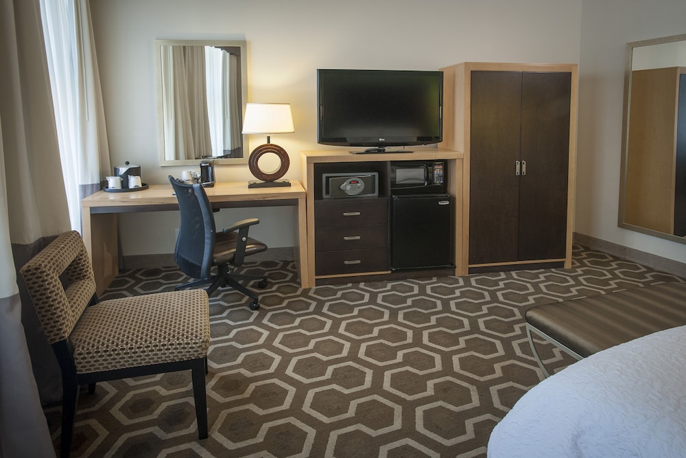 Hampton Inn & Suites New Orleans Downtown (French Qtr Area) — Hotel rooms in New Orleans, Louisiana