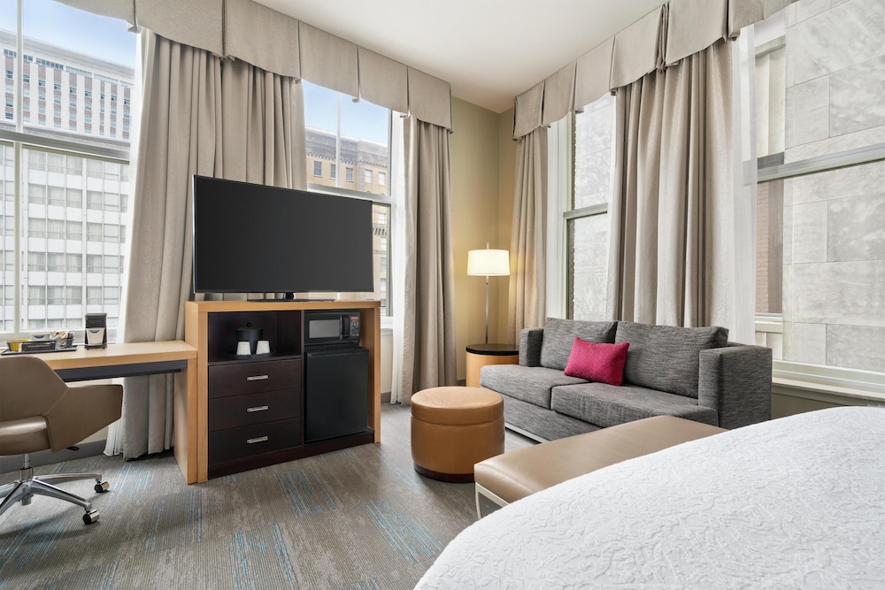 Hampton Inn & Suites New Orleans Downtown (French Qtr Area) — Hotel rooms in New Orleans, Louisiana