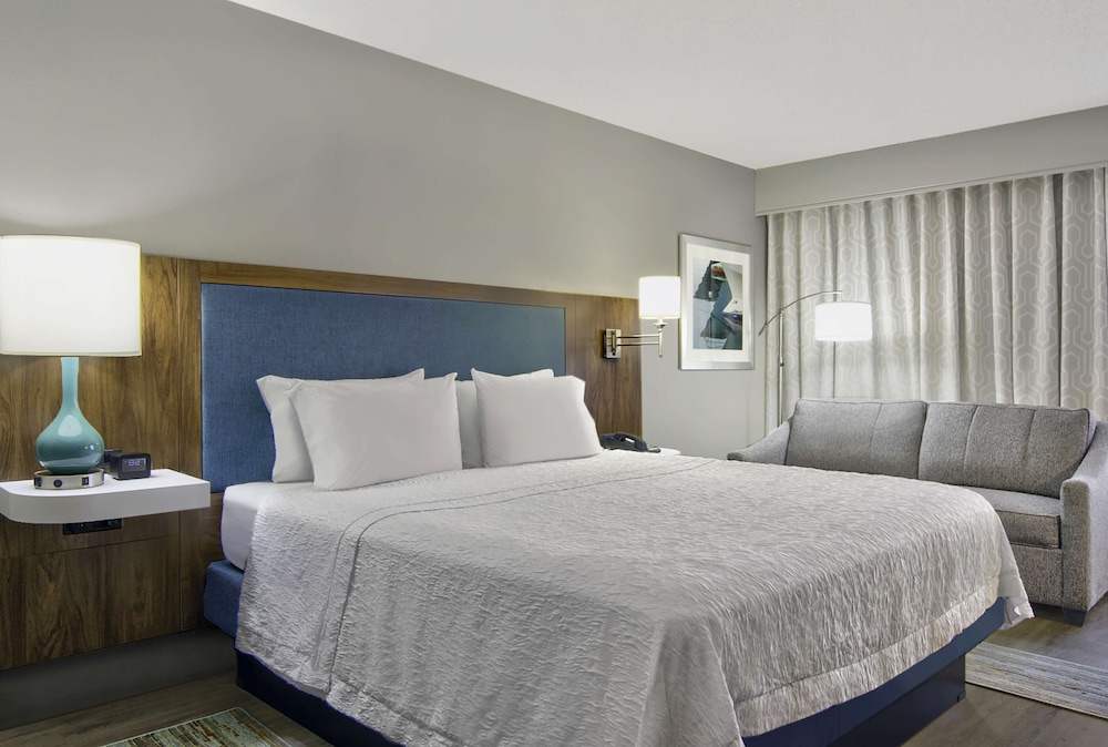 Hampton Inn Ft. Lauderdale Airport North Cruise Port — Hotel rooms in Fort Lauderdale, Florida