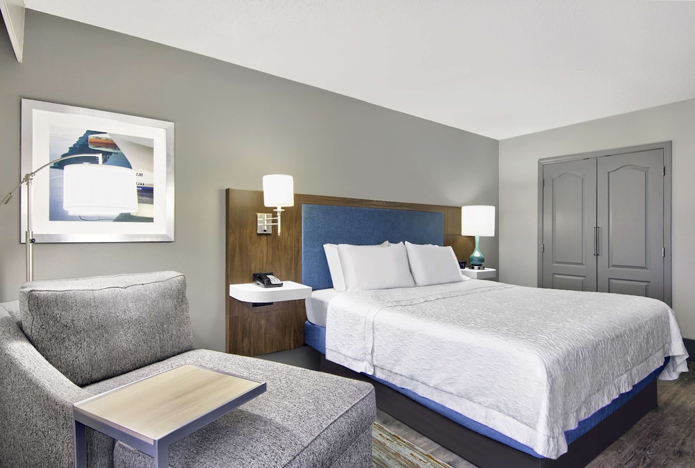 Hampton Inn Ft. Lauderdale Airport North Cruise Port — Hotel rooms in Fort Lauderdale, Florida