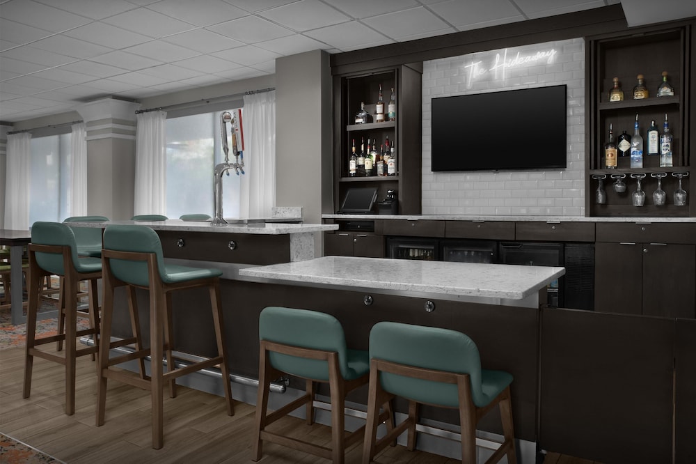 Hampton Inn Ft. Lauderdale/Downtown Las Olas Area — Restaurant & bars in Fort Lauderdale, Florida