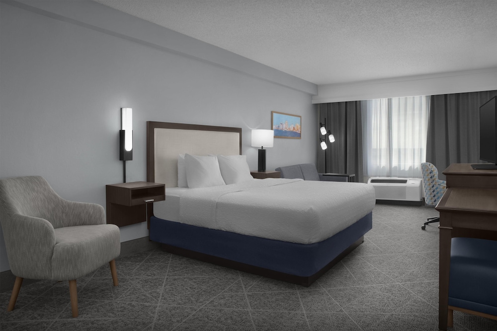 Hampton Inn Ft. Lauderdale/Downtown Las Olas Area — Hotel rooms in Fort Lauderdale, Florida