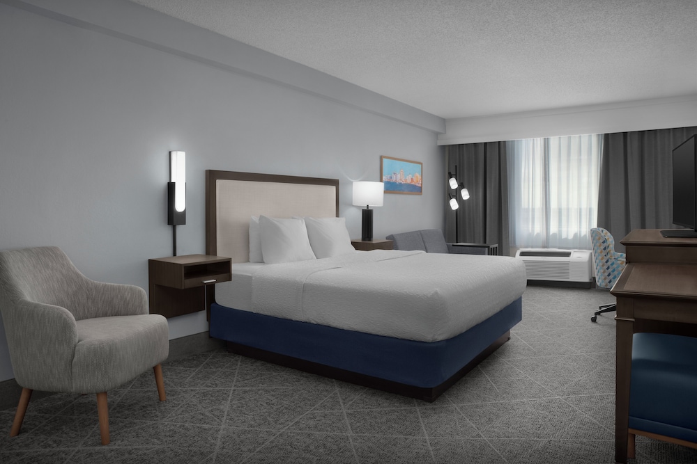 Hampton Inn Ft. Lauderdale/Downtown Las Olas Area — Hotel rooms in Fort Lauderdale, Florida