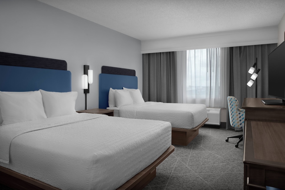 Hampton Inn Ft. Lauderdale/Downtown Las Olas Area — Hotel rooms in Fort Lauderdale, Florida