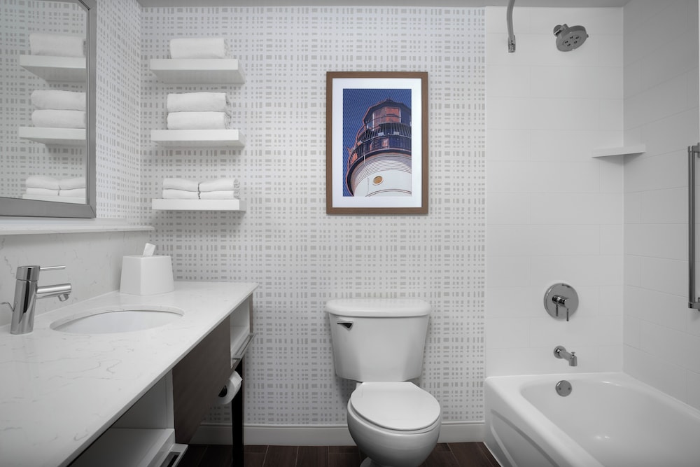 Hampton Inn Ft. Lauderdale/Downtown Las Olas Area — Hotel rooms in Fort Lauderdale, Florida