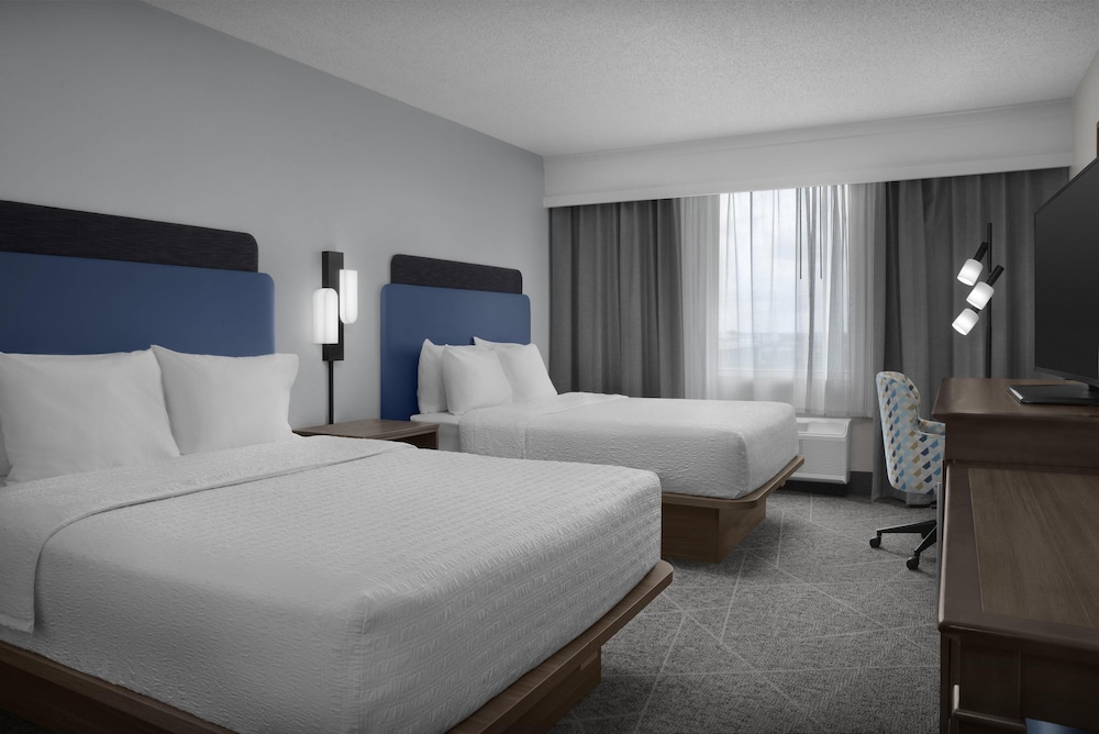 Hampton Inn Ft. Lauderdale/Downtown Las Olas Area — Hotel rooms in Fort Lauderdale, Florida