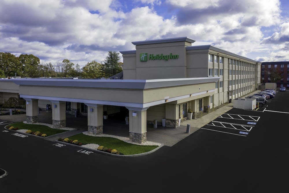Holiday Inn Hotel & Suites Boston - Peabody by IHG — Hotel building in Lynnfield, Massachusetts