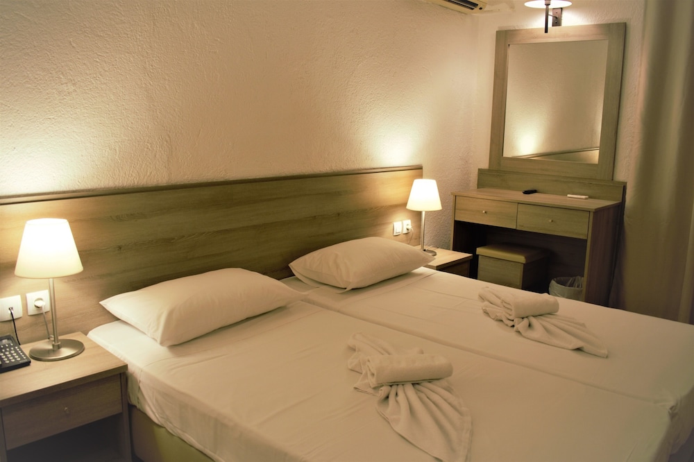 Apollon Hotel - Adults Only — Hotel rooms in Ammoudara (Agios Nikolaos)
