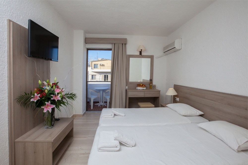 Apollon Hotel - Adults Only — Hotel rooms in Ammoudara (Agios Nikolaos)