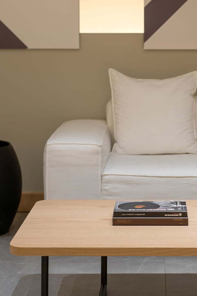 Ikones Seafront Luxury Suites — Hotel rooms in Rethymnon