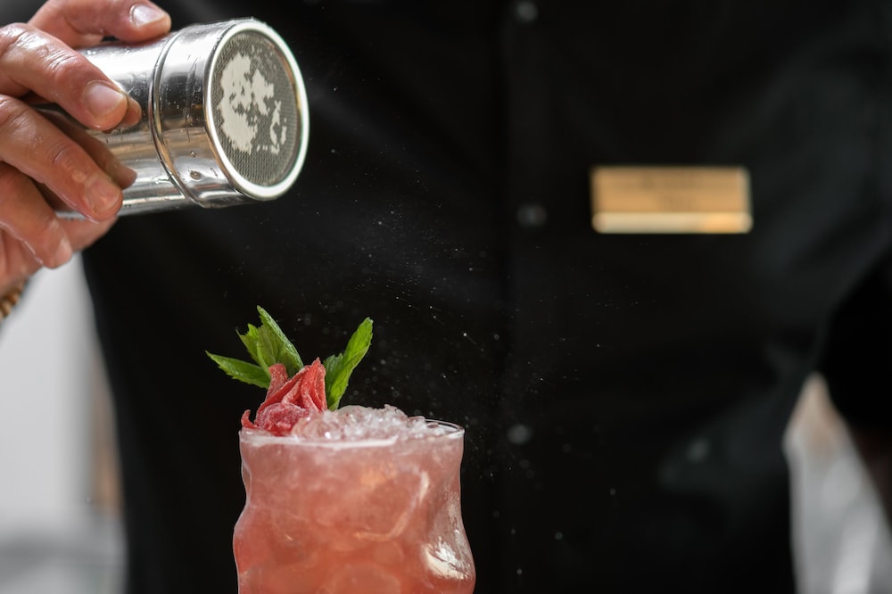 Ikones Seafront Luxury Suites — Restaurant & bars in Rethymnon