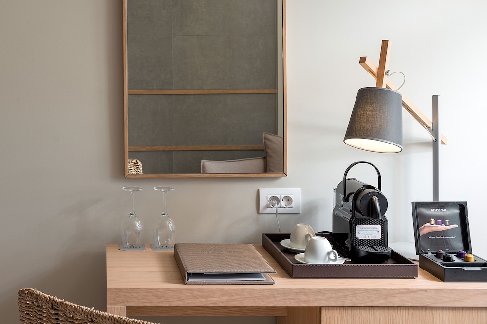 Ikones Seafront Luxury Suites — Hotel rooms in Rethymnon