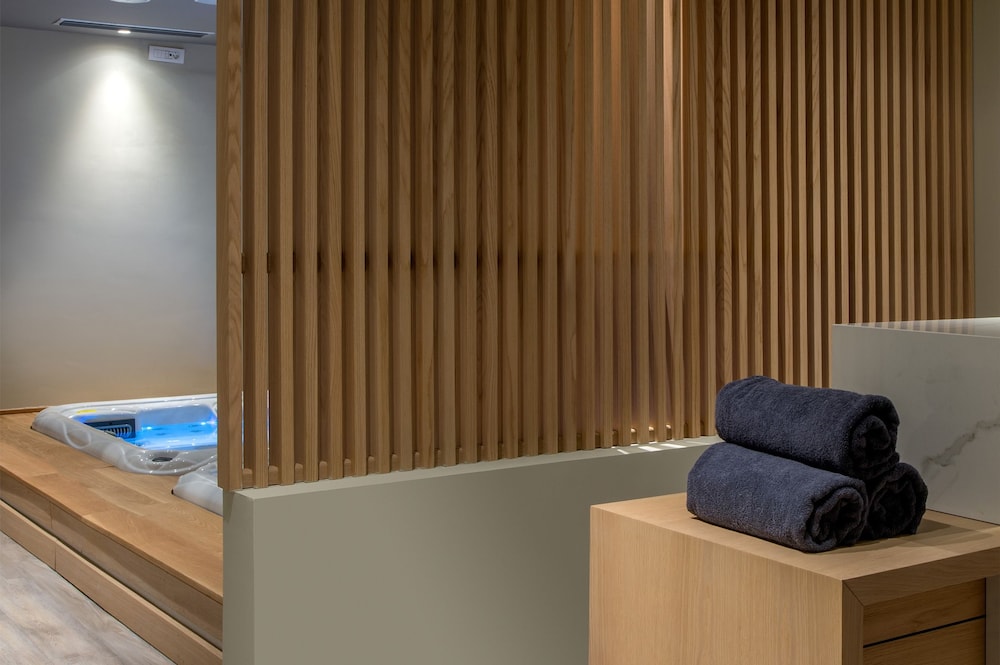 Ikones Seafront Luxury Suites — Spa in Rethymnon