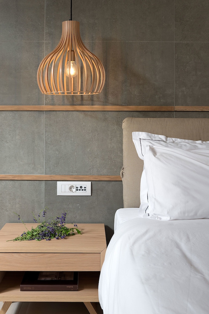 Ikones Seafront Luxury Suites — Hotel rooms in Rethymnon