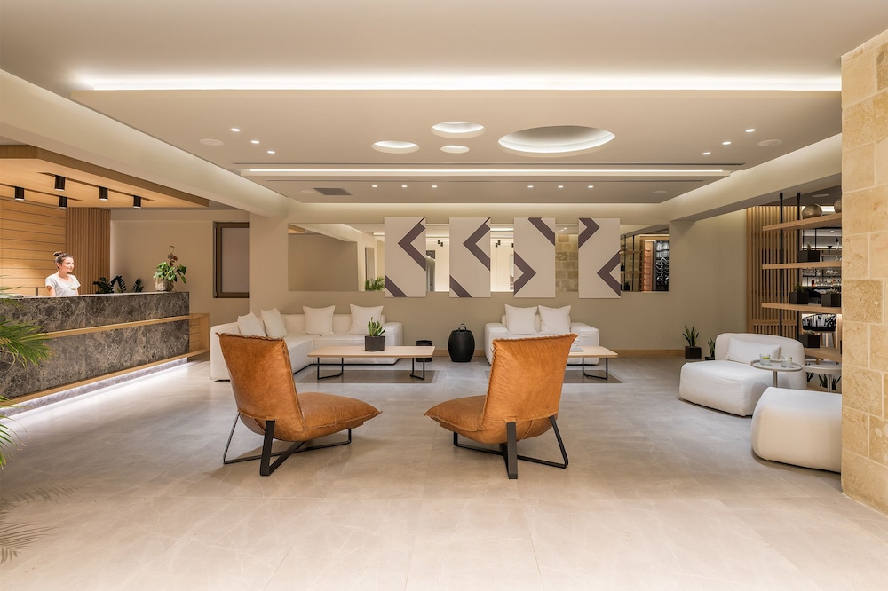 Ikones Seafront Luxury Suites — Hotel building in Rethymnon