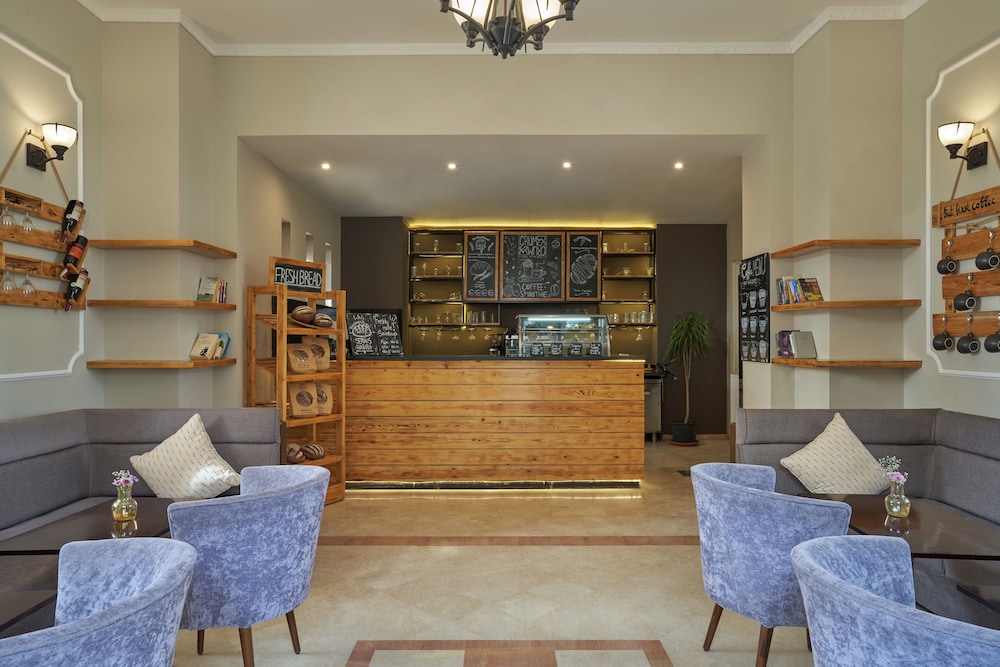 Ancient Sands Golf Resort and Residences — Restaurant & bars in El Gouna, Red Sea