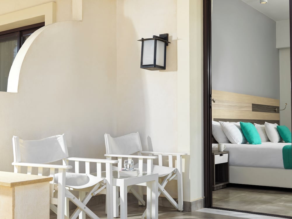 Ancient Sands Golf Resort and Residences — Hotel rooms in El Gouna, Red Sea