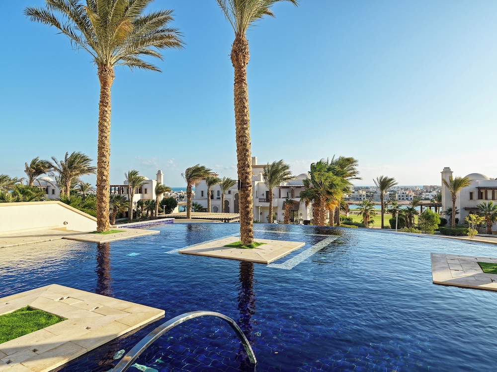 Ancient Sands Golf Resort and Residences — Swimming pool in El Gouna, Red Sea