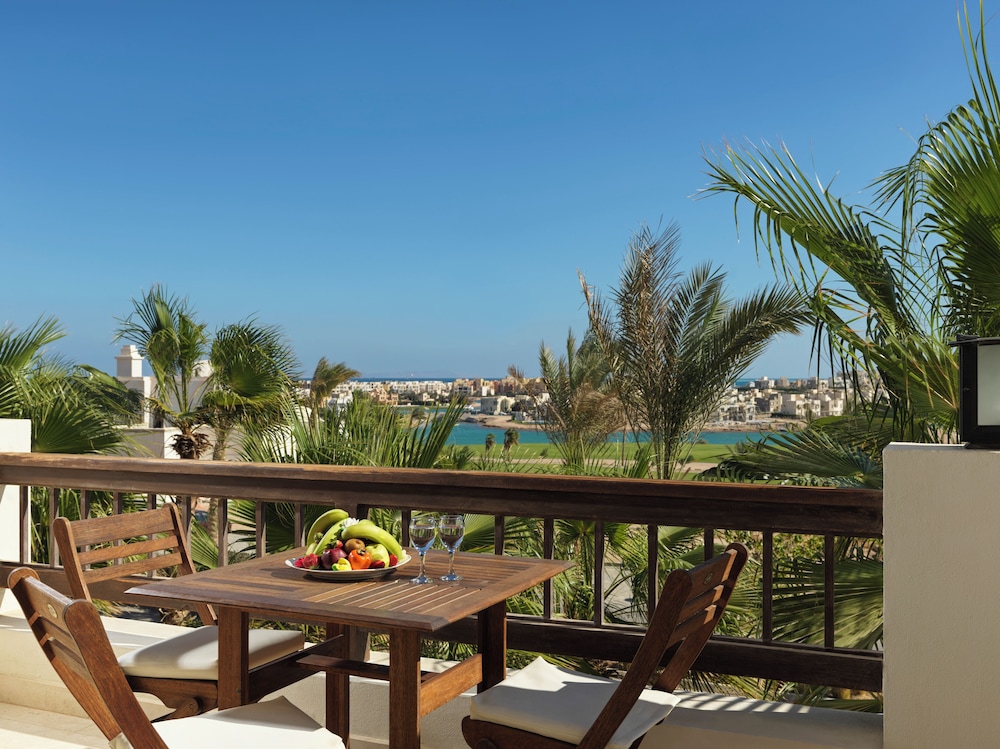 Ancient Sands Golf Resort and Residences — Hotel rooms in El Gouna, Red Sea